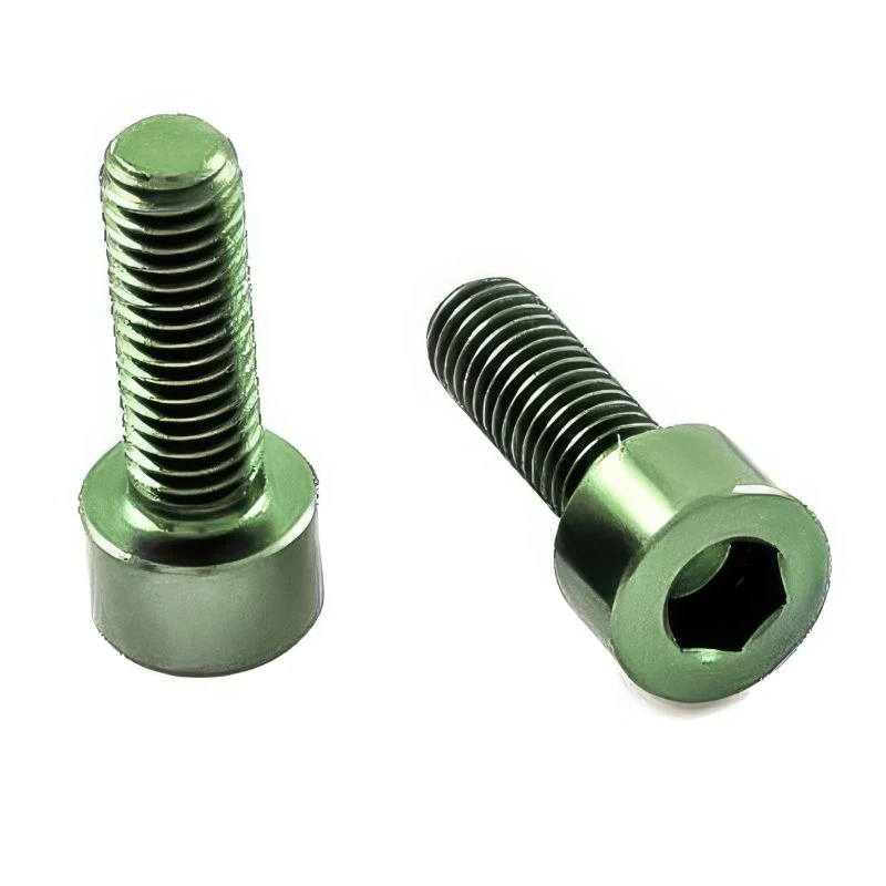 Titan Schrauben - Innensechskant Zylinderkopf - DIN 912 - Grün 1 Titan Schrauben - Innensechskant Zylinderkopf - DIN 912 - Grün